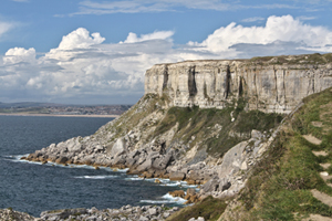 Klippen an der Westküste der Isle of Portland, Dorset
